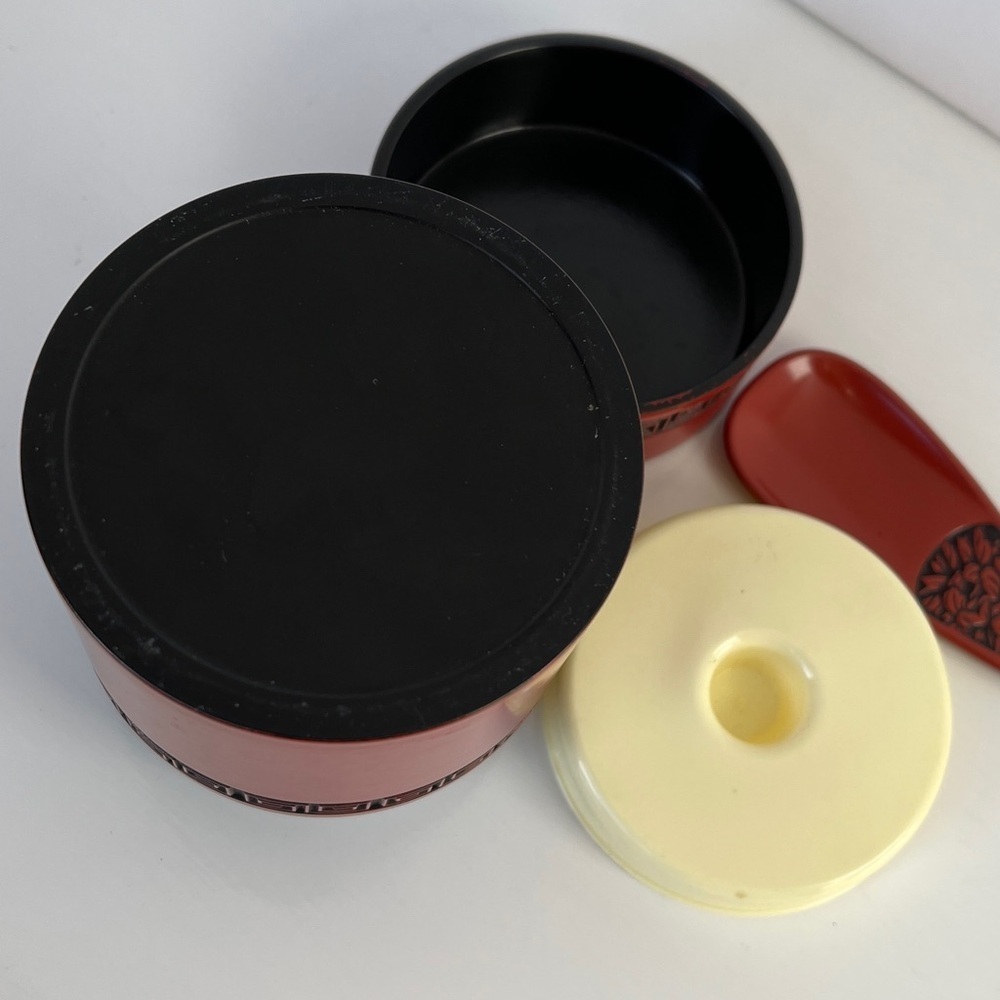 Vintage Chinese Cinnabar Lacquer Tea Caddy Jar with Spoon Red Carved Lid - Picture 6 of 15